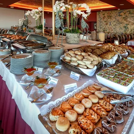 Algarve Casino Hotel 5*